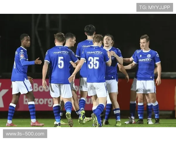 南特战术转型失败:放弃十年防反传统,青年军控球实验遇挫。 南特战术转型失败:放弃十年防反传统,青年军控球实验遇挫。