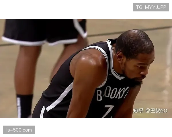 朱俊龙六犯离场，低头掩面走回更衣室